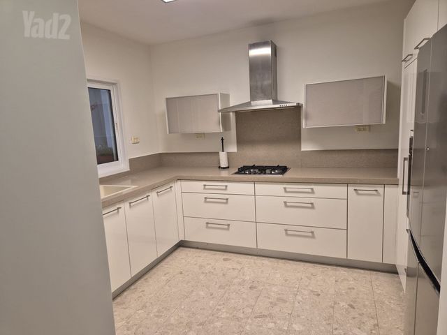 דירה, שדרות לוי אשכול 90, הגוש הגדול, רמת אביב החדשה, נופי ים, תל אביב יפו