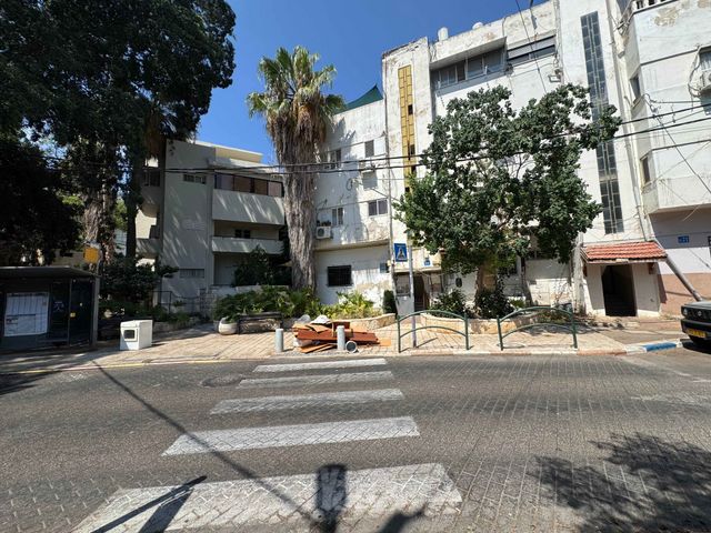 בן יהודה 21