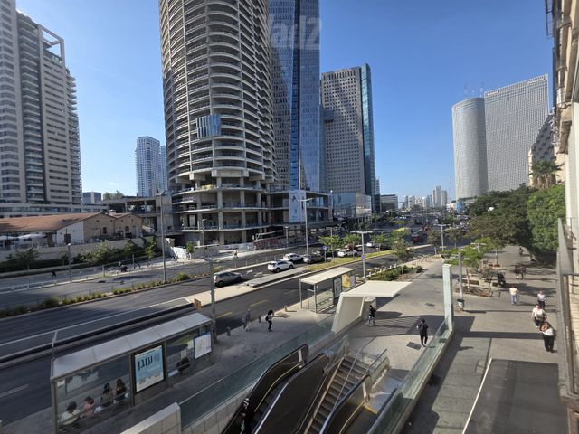שדרות יהודית 1