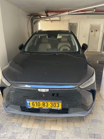 מודעת רכב ג׳ילי Geometry C