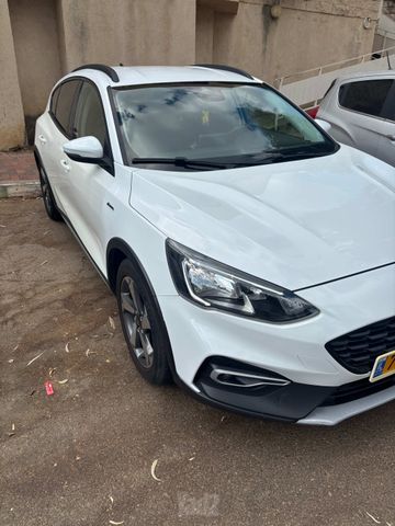 פוקוס Active X אוט׳ פנאי-שטח 4 דל 1.5 (182 כ״ס)