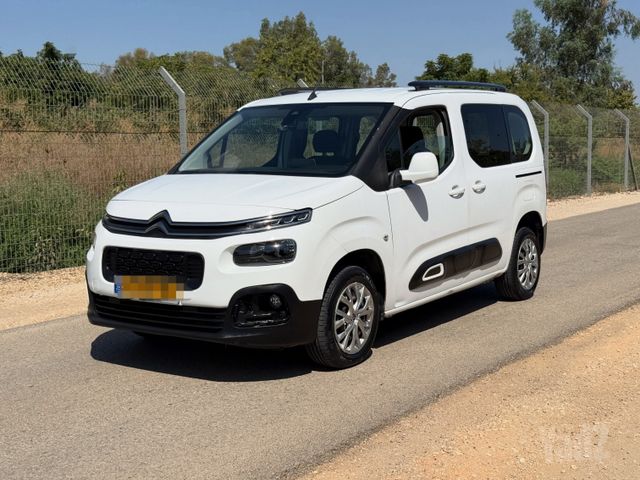 מודעת רכב סיטרואן ברלינגו