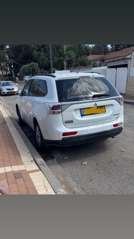 מודעת רכב מיצובישי אאוטלנדר