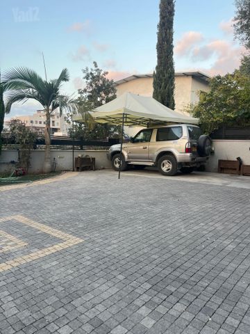 לנד קרוזר אוט׳ דיזל 5 מק 3 דל 3.0 (163 כ״ס)