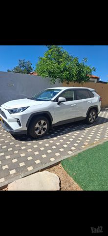 מודעת רכב טויוטה RAV4