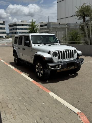 מודעת רכב ג'יפ רנגלר