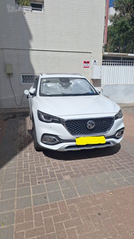 מודעת רכב אם ג'י EHS PHEV