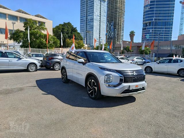 מודעת רכב מיצובישי אאוטלנדר