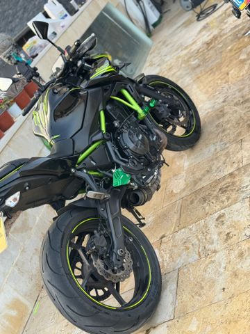 מודעת רכב קאוואסאקי Z650