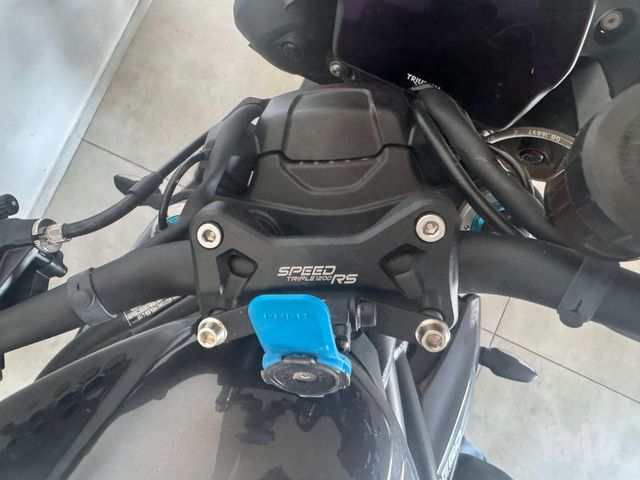 מודעת רכב טריומף Speed Triple RS