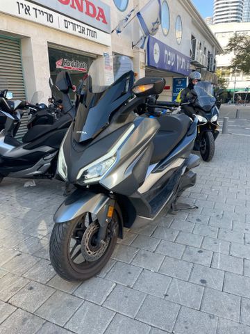 מודעת רכב הונדה FORZA350