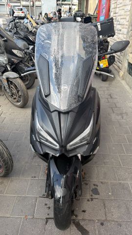 מודעת רכב סאן יאנג ג'וי-מקס Z-250