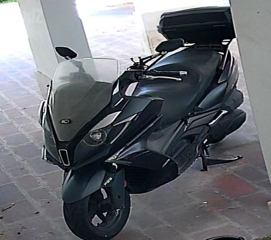 מודעת רכב קימקו דאון-טאון 350