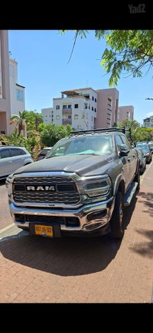 מודעת רכב דודג'
