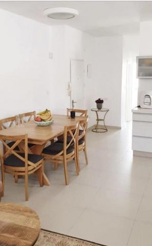 Holon, Israel 10