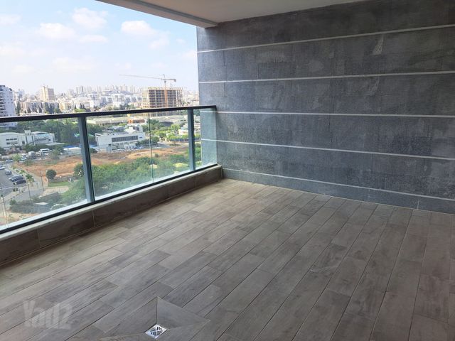 ירושלים 4