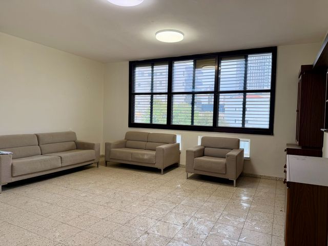 Givatayim, Israel 4