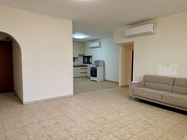 Givatayim, Israel 5