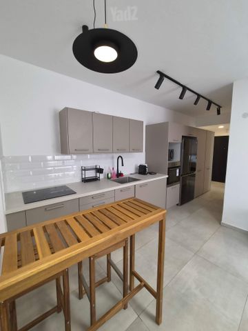 Tel Aviv-Yafo, Israel 3