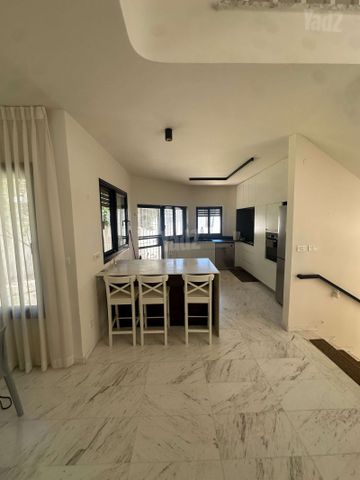 Herzliya, Israel 3