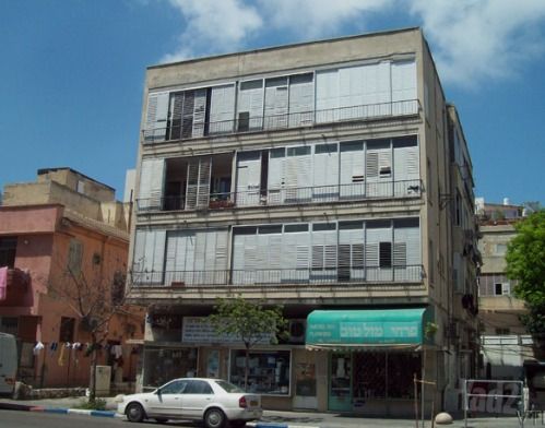 לוינסקי 