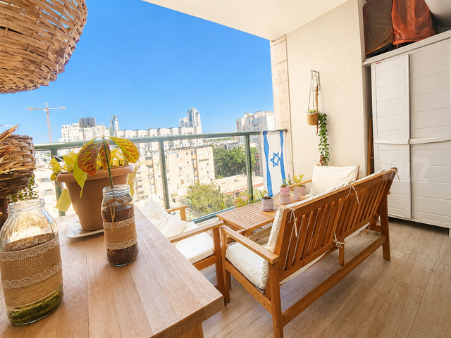 Tel Aviv-Yafo, Israel 4