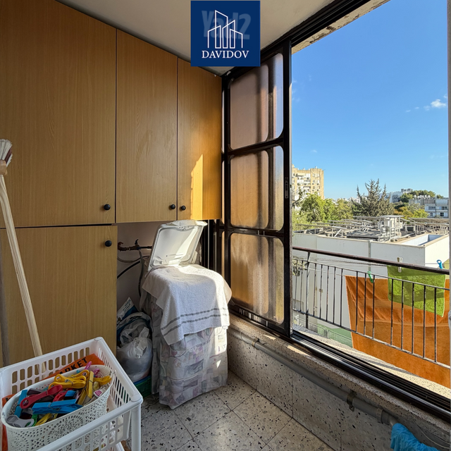 Holon, Israel 6