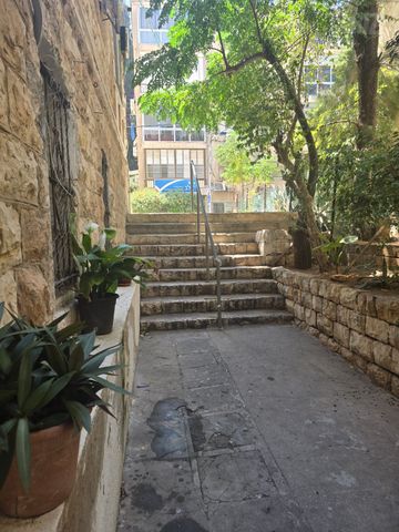 דירה, הרצליה, חיפה