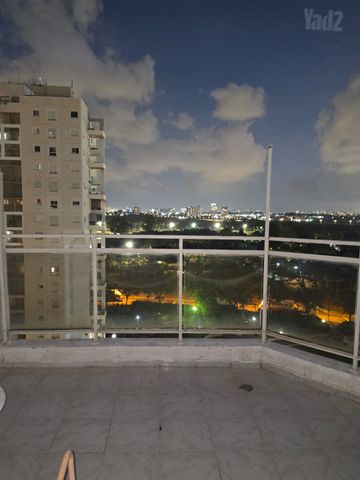 Tel Aviv-Yafo, Israel 11