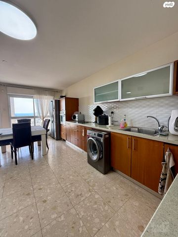 Ashdod, Israel 3