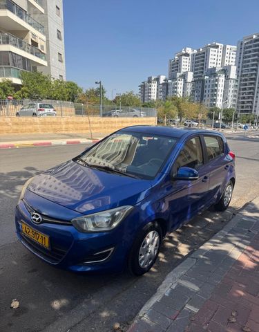 מודעת רכב יונדאי i20