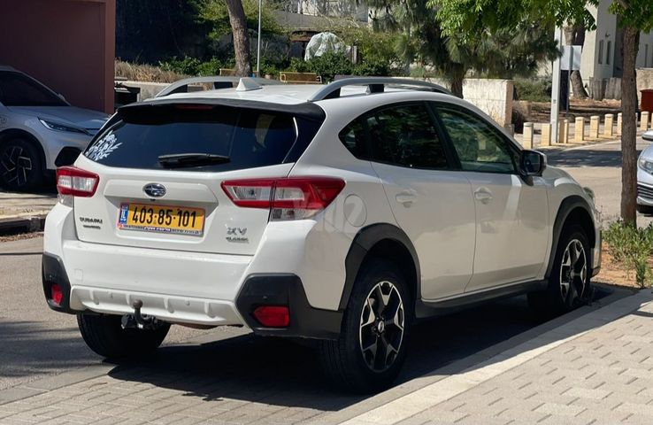מודעת רכב סובארו XV