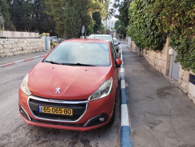 מודעת רכב פיג'ו 208
