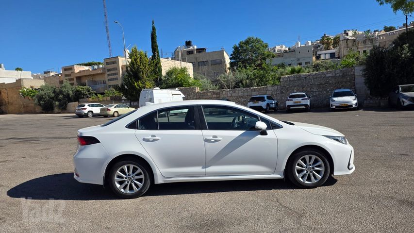 מודעת רכב טויוטה קורולה