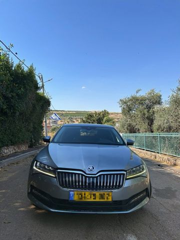 מודעת רכב סקודה סופרב