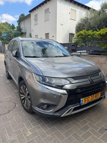 מודעת רכב מיצובישי אאוטלנדר