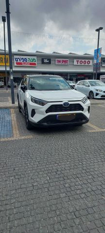 מודעת רכב טויוטה RAV4