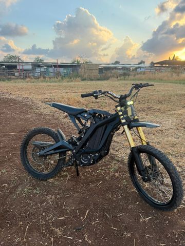 מודעת רכב סורון Light Bee X
