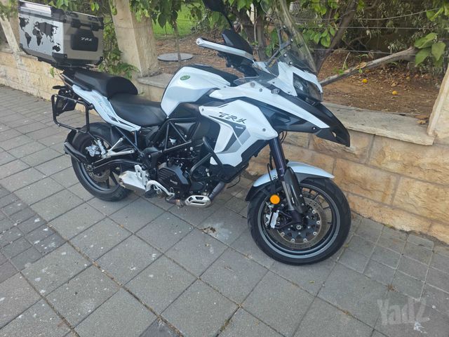 מודעת רכב בנלי TRK502X