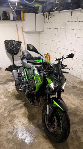 מודעת רכב קאוואסאקי Z900