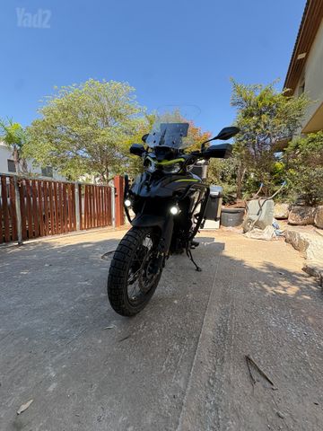 מודעת רכב בנלי TRK702X