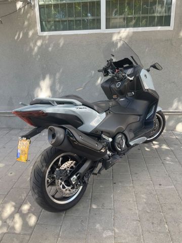 מודעת רכב ימאהה Tmax 560