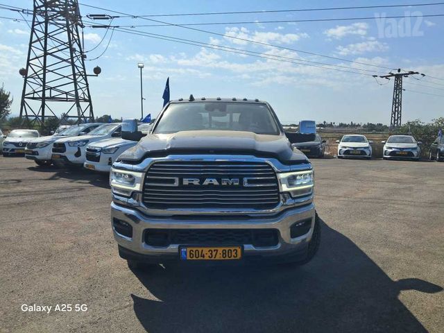 מודעת רכב דודג'