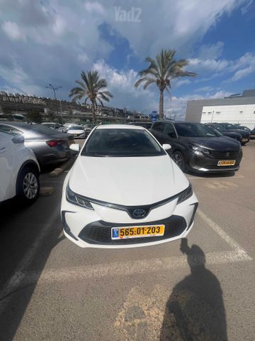 מודעת רכב טויוטה קורולה