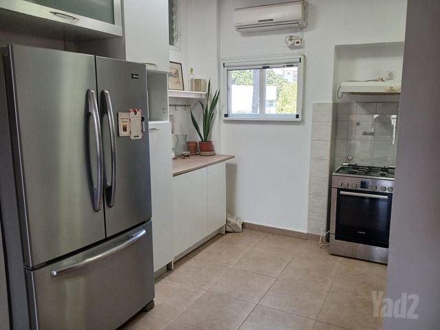 Givatayim, Israel 4