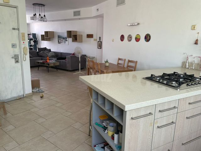 Givatayim, Israel 7