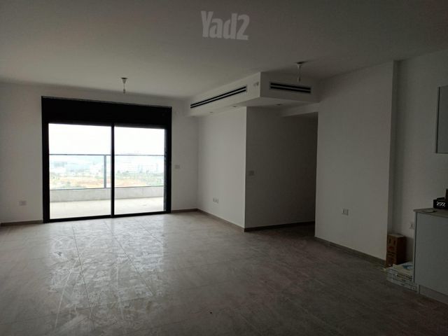 שדרות בן צבי 126