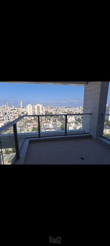 Holon, Israel 2