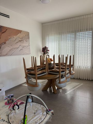 האורנים 1