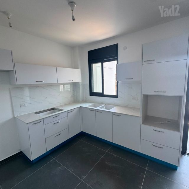 Petah Tikva, Israel 4